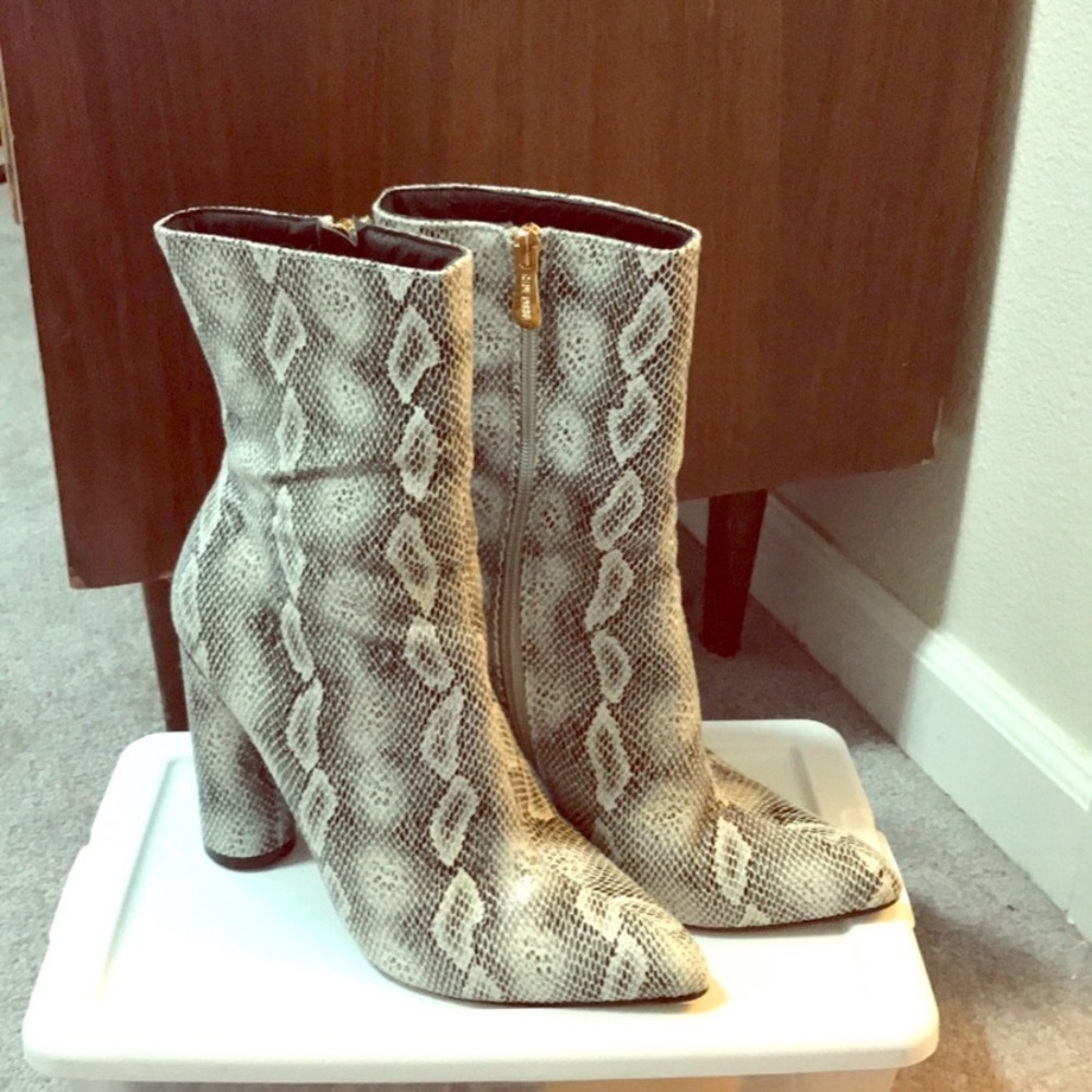 Cape Robbin snake print boots size 8.5